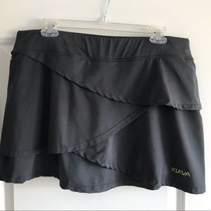 Kiava petal running skort (charcoal grey)